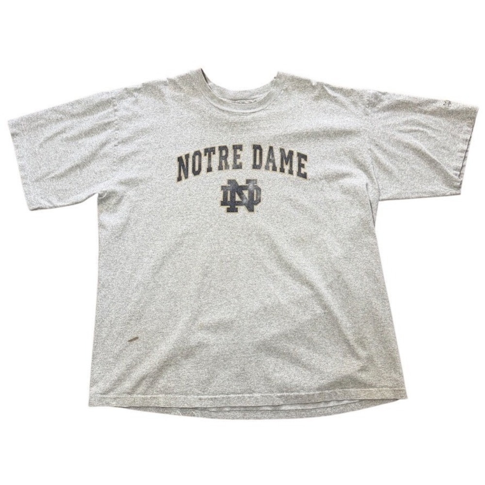 Vintage 90s Notre Dame Fighting Irish NCAA Football Sports Graphic Logo T-shirt